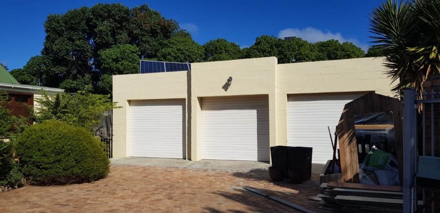 5 Bedroom Property for Sale in Crofters Valley Western Cape